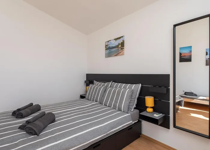Sunshine Suites