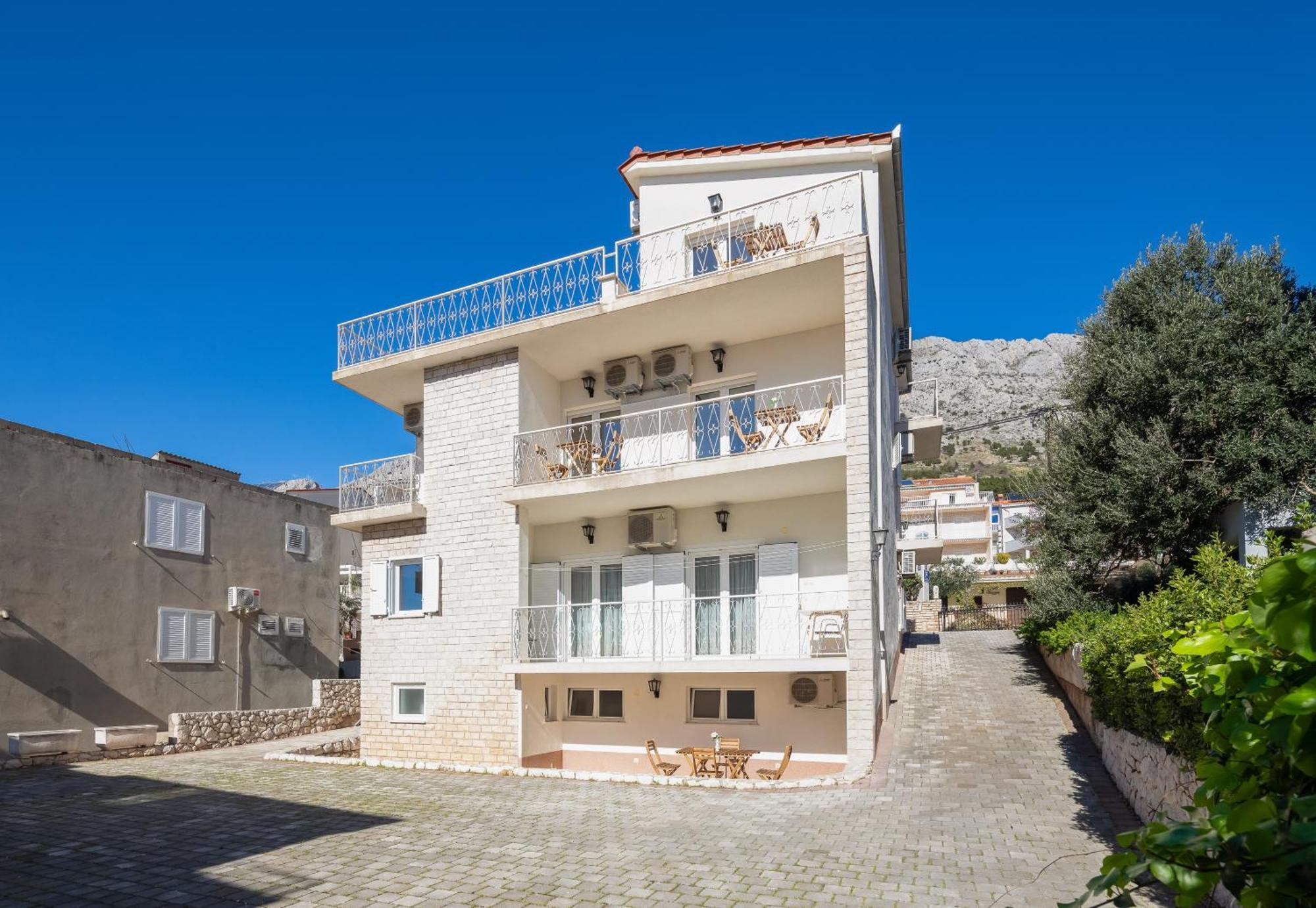 Apartment Sunshine Omiš