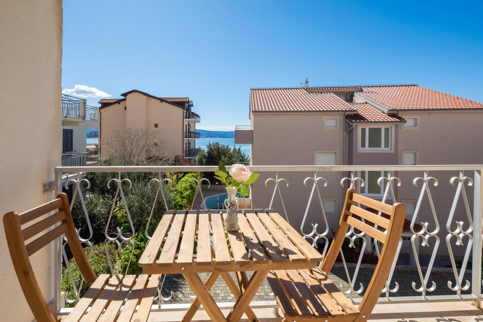 Sunshine Apartment
